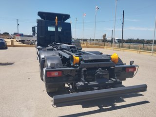 Volvo FM 410--CAMIONES CON GANCHO