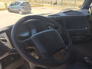 Volvo FM 410--CAMIONES CON GANCHO