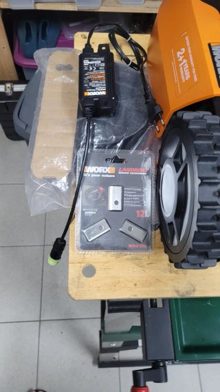 Robot tagliaerba Worx Landroid M700 WR142E