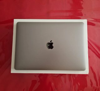 MacBook Pro M2 2022 Gris Espacial