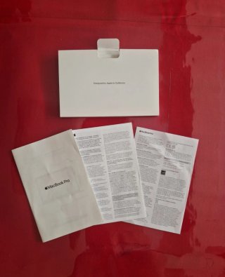 MacBook Pro M2 2022 Gris Espacial