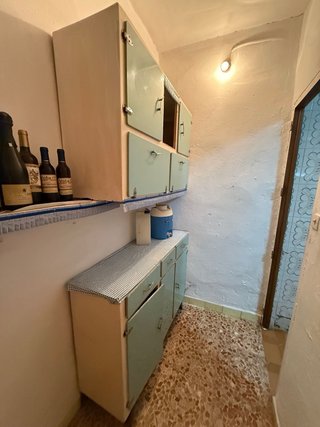 Alacena vintage azul y blanca