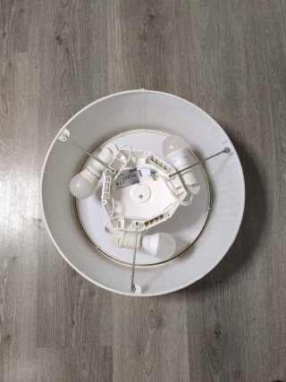Lámpara de techo IKEA blanca