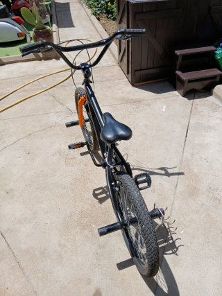Bicicleta BMX Negra