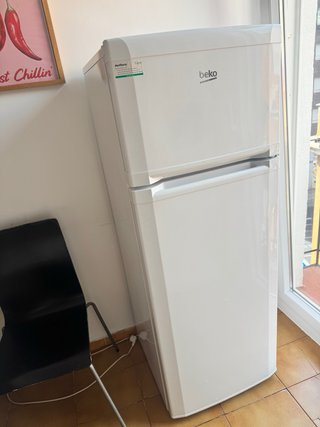 Nevera Beko blanca