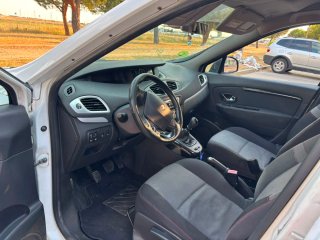 Renault Scenic 2015