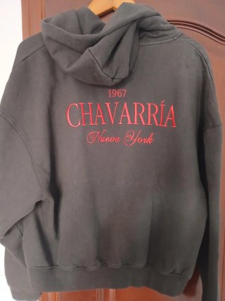 Sudadera CHAVARRIA x Zara Talla M Negra