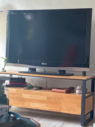 TV Sharp Aquos LC-46XD1E Full HD