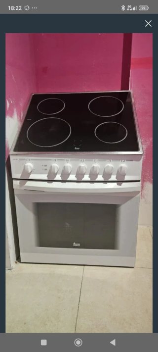 Vitrocerámica y horno Teka