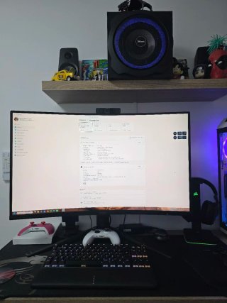 Monitor MSI Optix 32 Curvo