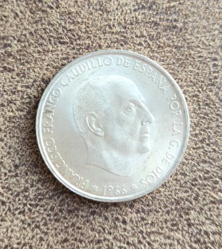 VARIANTE DEL 1. Moneda 100 pesetas de plata 1966