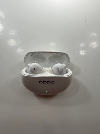 OPPO Cascos Blancos