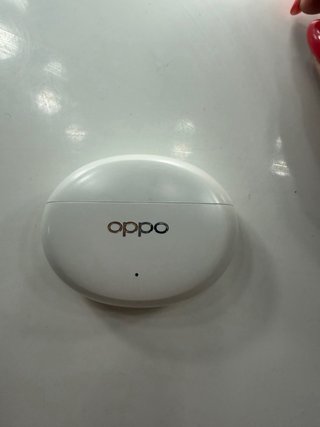 OPPO Cascos Blancos