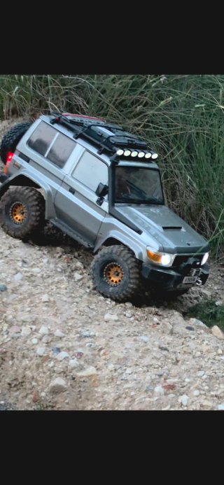 Crawler RC RGT EX86020 Intruder 2300KV