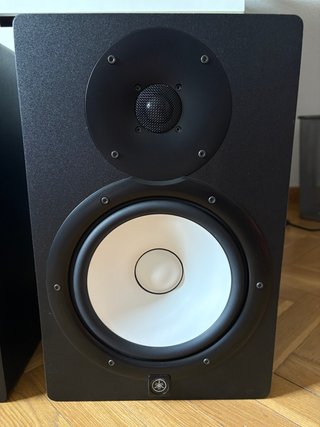 Monitores Yamaha HS8 (Pareja, con cables)