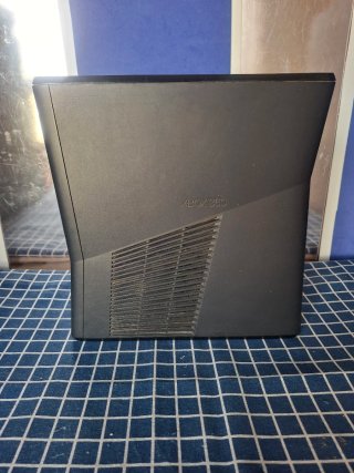 XBOX360 SLIM ORIGINAL NEGRA