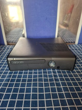 XBOX360 SLIM ORIGINAL NEGRA