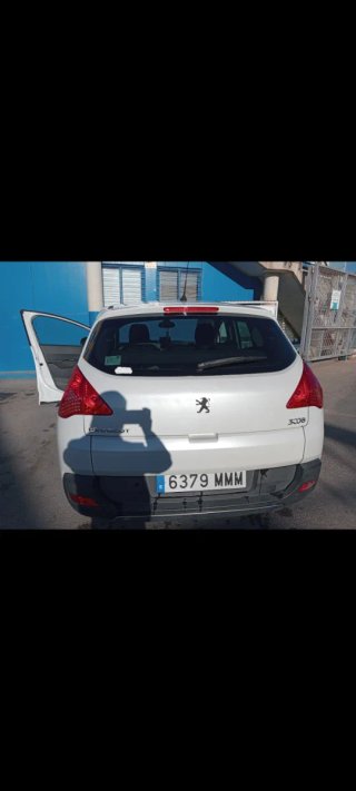 Peugeot 3008 2011