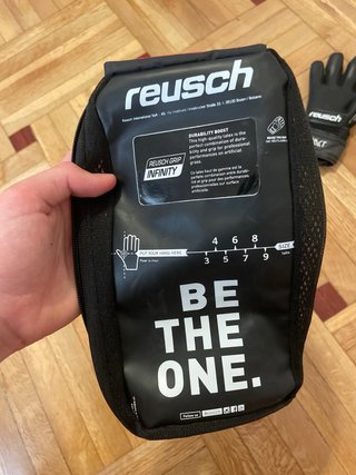 Guantes de Portero Reusch ATRAKT