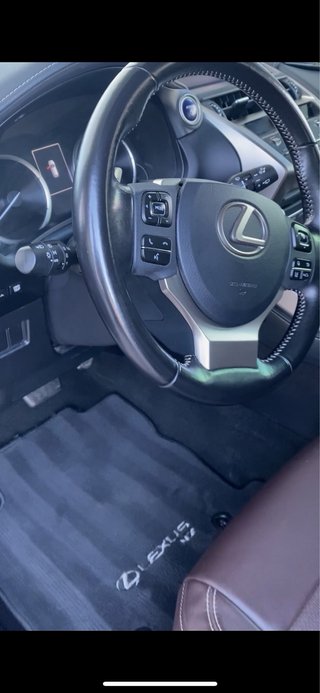 Limpieza interior de coche a domicilio en Valencia