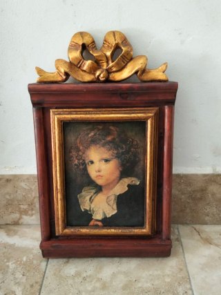 Cuadro antiguo niño con marco dorado