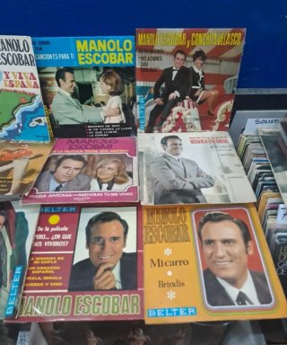 Lote 27 singles vinilo 7 Manolo Escobar