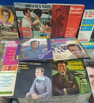 Lote 27 singles vinilo 7 Manolo Escobar