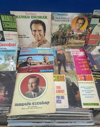 Lote 27 singles vinilo 7 Manolo Escobar