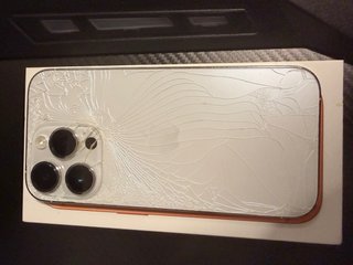 iPhone 14 Pro bianco argento per riparare lo schermo