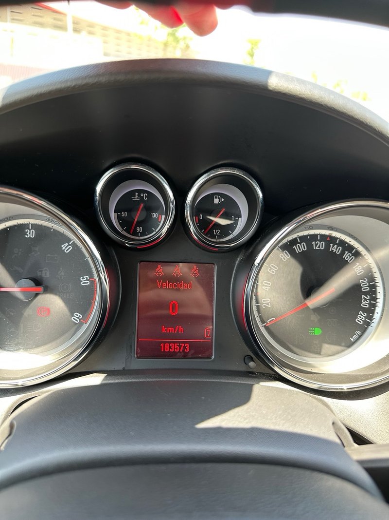 Opel Astra 1.7 CDTI Enjoy 18'' 2010, foto 10