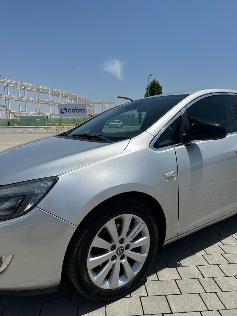 Opel Astra 1.7 CDTI Enjoy 18'' 2010, foto 5