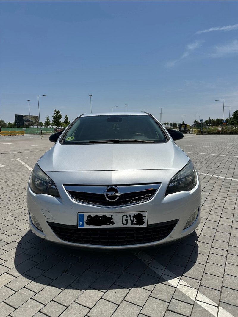 Opel Astra 1.7 CDTI Enjoy 18'' 2010, foto 4