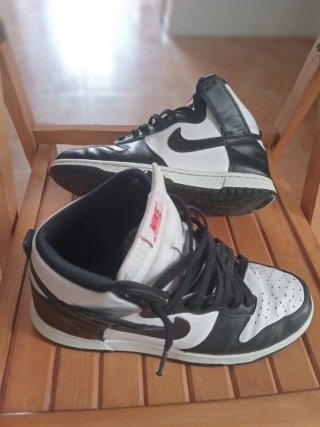 Zapatillas Nike Dunk High Blancas y Negras