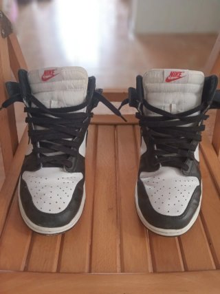 Zapatillas Nike Dunk High Blancas y Negras