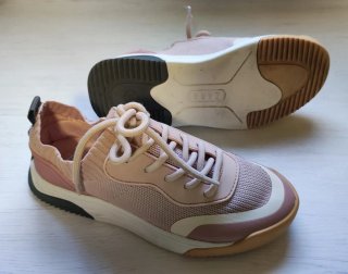 Tenis ZARA niña rosa y blanco