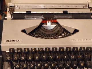 2 Máquinas de Escribir Olivetti y Olympia