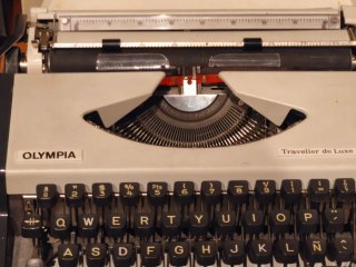 2 Máquinas de Escribir Olivetti y Olympia