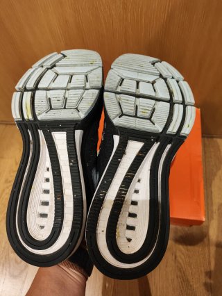 Zapatillas Nike Running Negras Plata