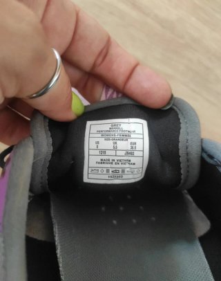 Zapatillas Merrell grises y moradas
