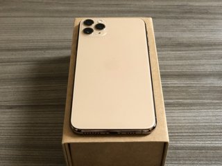 iPhone 11 Pro Max Oro