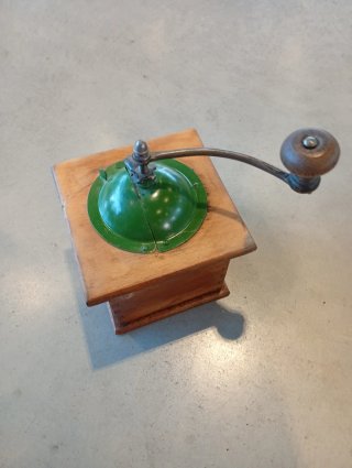 Molinillo de café vintage madera y metal