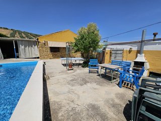 Se vende casa de campo con piscina