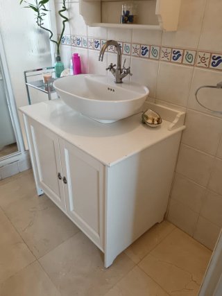 Mueble de baño con lavabo