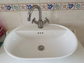 Mueble de baño con lavabo