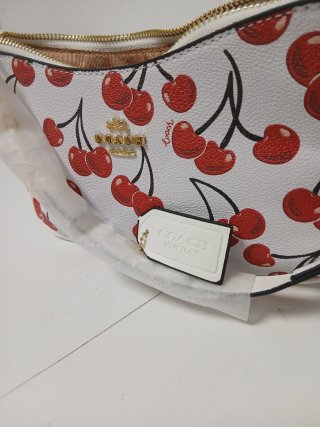 Bolso Coach Blanco con Cerezas Rojas