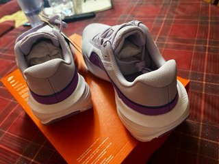 Nike Downshifter 14 Morado/Blanco