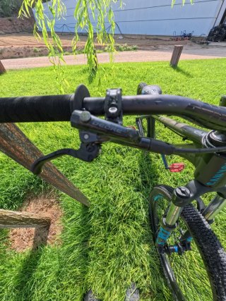 Bici da dirt canyon cucita