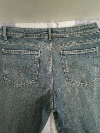 Pantalón bootcut Bershka Talla 42