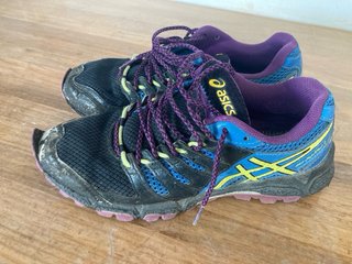 Zapatillas Asics Talla 39