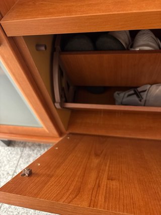 Mueble de entrada con espejo y zapatero